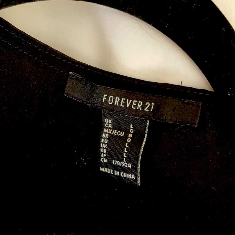 Black crop top